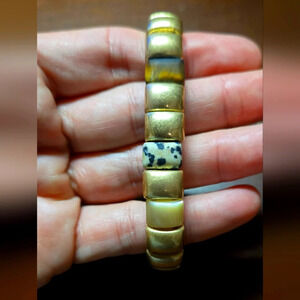 Gold beaded stretch bracelet